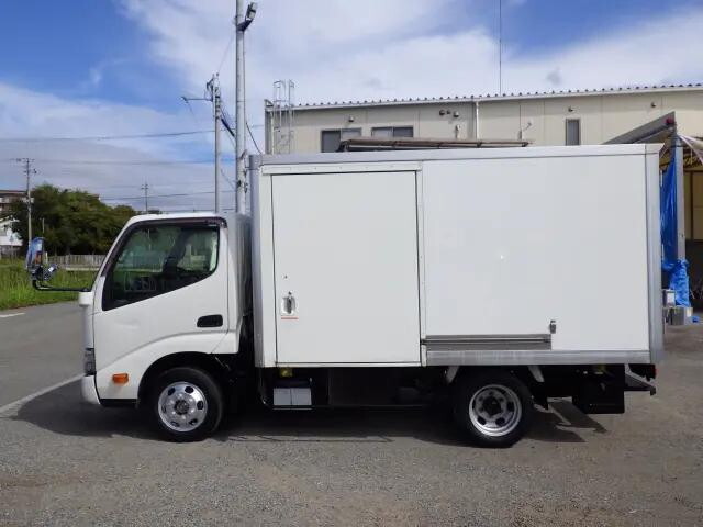トヨタトヨエース冷凍車（冷蔵車）小型（2t・3t）[写真03]