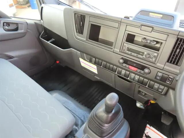 いすゞエルフセーフティローダー小型（2t・3t）[写真16]