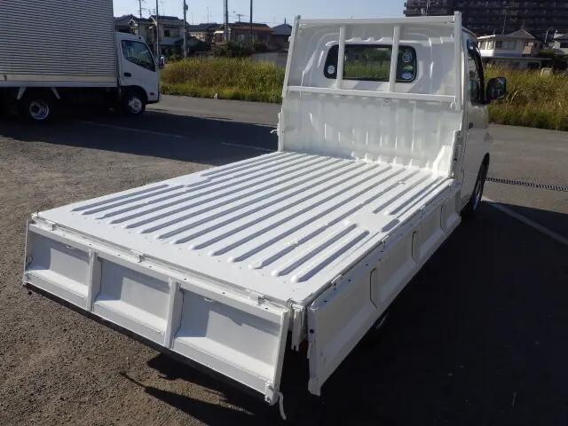 トヨタタウンエース平ボディ小型（2t・3t）[写真19]