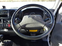 トヨタダイナ平ボディ小型（2t・3t）[写真18]