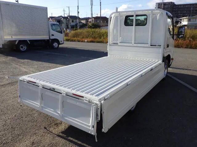 トヨタダイナ平ボディ小型（2t・3t）[写真22]