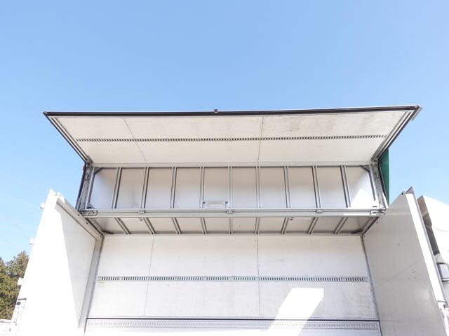 三菱ふそうファイターアルミウイング中型（4t）[写真14]