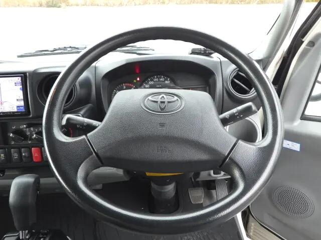 トヨタダイナアルミバン小型（2t・3t）[写真13]