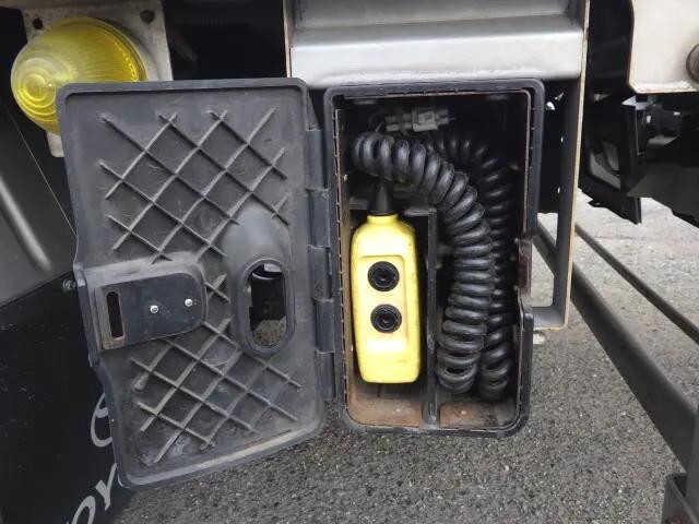 トヨタダイナアルミバン小型（2t・3t）[写真24]