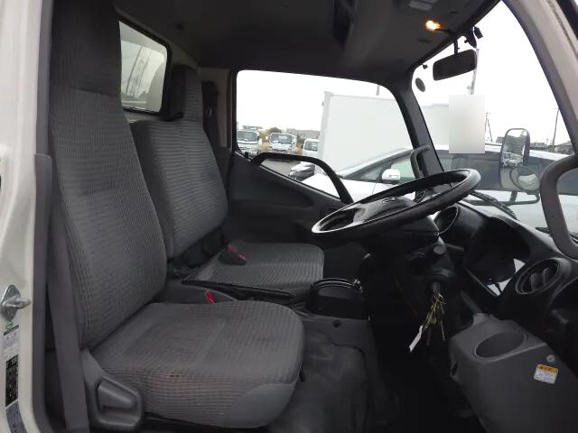 トヨタダイナアルミバン小型（2t・3t）[写真08]