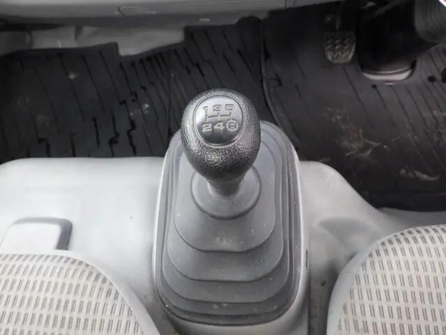 トヨタダイナ平ボディ小型（2t・3t）[写真15]