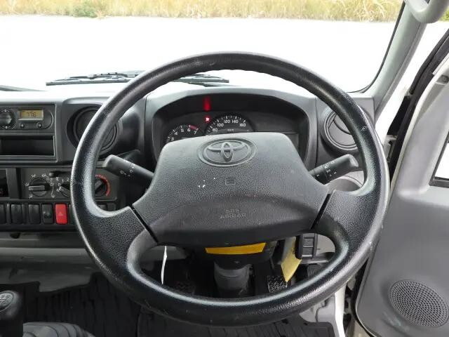 トヨタダイナ平ボディ小型（2t・3t）[写真17]