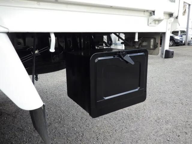 トヨタダイナ平ボディ小型（2t・3t）[写真34]