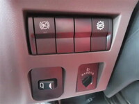 三菱ふそうキャンター平ボディ小型（2t・3t）[写真14]