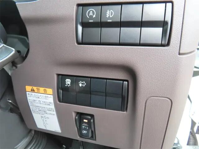 三菱ふそうキャンター平ボディ小型（2t・3t）[写真14]