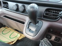 三菱ふそうキャンター平ボディ小型（2t・3t）[写真17]