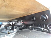 三菱ふそうキャンター平ボディ小型（2t・3t）[写真36]