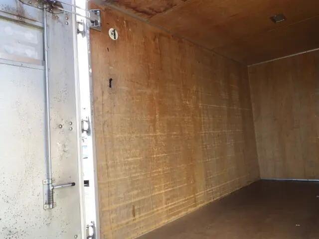 トヨタダイナアルミバン小型（2t・3t）[写真22]