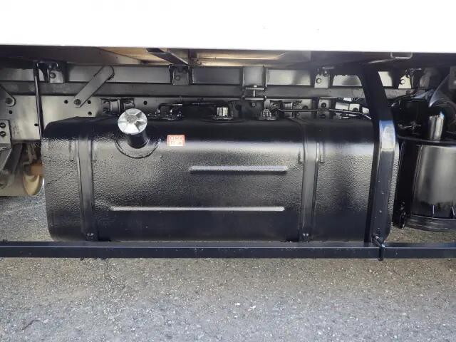 トヨタダイナアルミバン小型（2t・3t）[写真27]