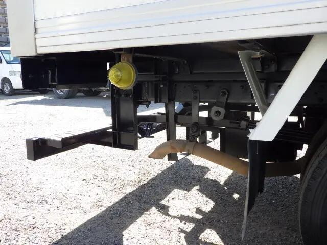 トヨタダイナアルミバン小型（2t・3t）[写真31]