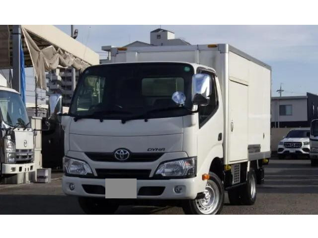 トヨタダイナ冷凍車（冷蔵車）小型（2t・3t）[写真01]