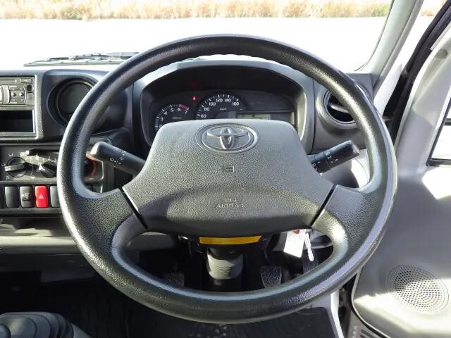 トヨタダイナ冷凍車（冷蔵車）小型（2t・3t）[写真15]