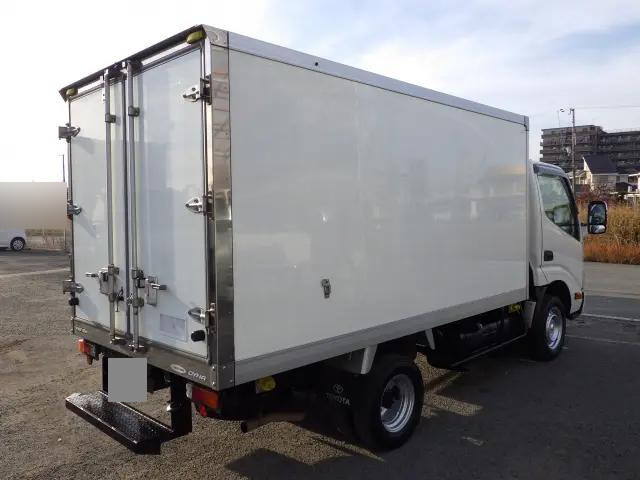 トヨタダイナ冷凍車（冷蔵車）小型（2t・3t）[写真02]