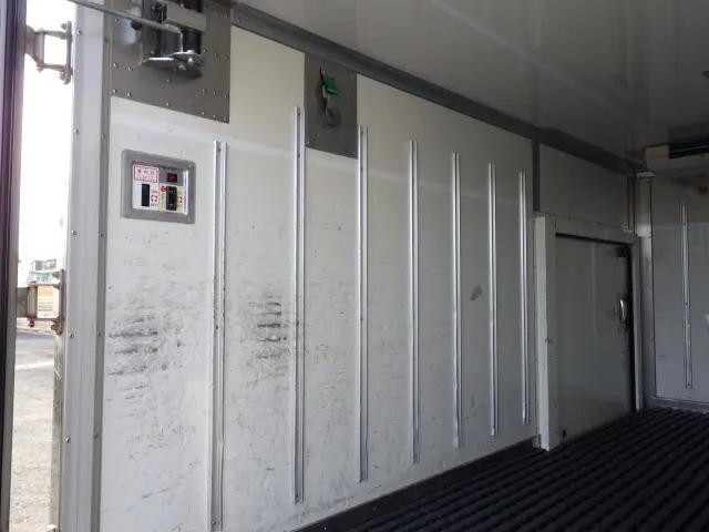 トヨタダイナ冷凍車（冷蔵車）小型（2t・3t）[写真21]