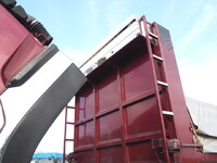 UDトラックスクオンダンプ大型（10t）[写真30]