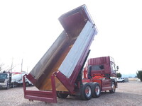 UDトラックスクオンダンプ大型（10t）[写真02]