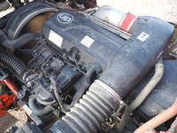 UDトラックスクオンダンプ大型（10t）[写真32]