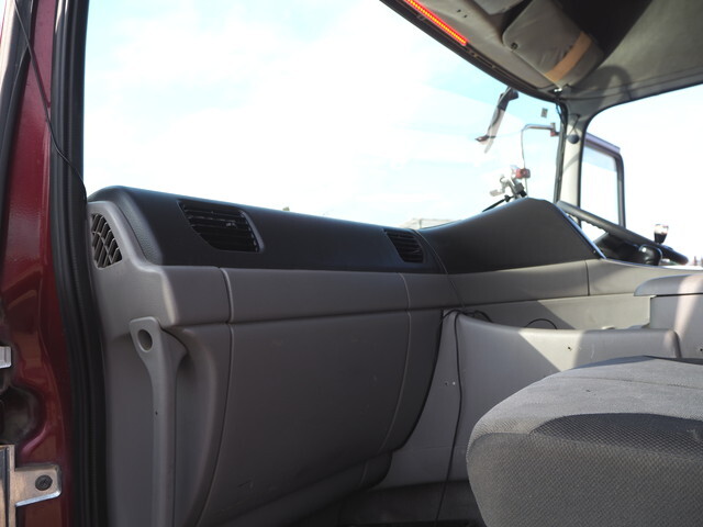 UDトラックスクオンダンプ大型（10t）[写真32]