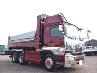 UDトラックスクオンダンプ大型（10t）[写真04]