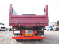 UDトラックスクオンダンプ大型（10t）[写真08]