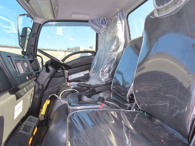 いすゞフォワードコンテナ専用車中型（4t）[写真19]