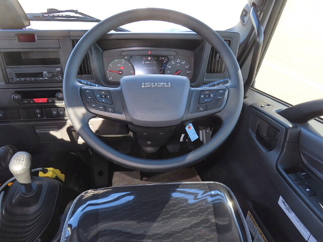 いすゞフォワードコンテナ専用車中型（4t）[写真20]
