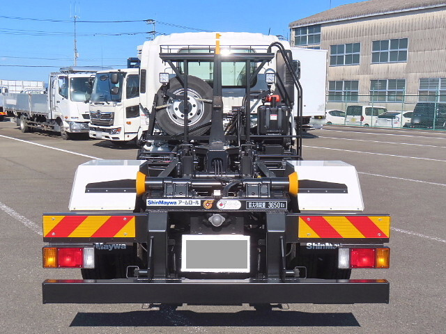 いすゞフォワードコンテナ専用車中型（4t）[写真06]