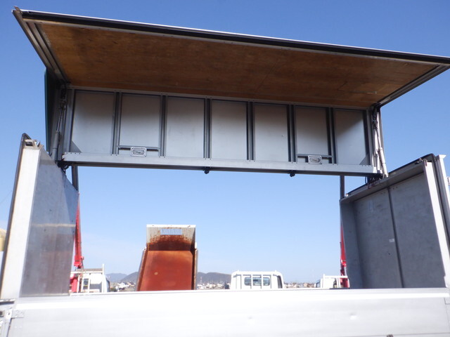 日野デュトロアルミウイング小型（2t・3t）[写真10]