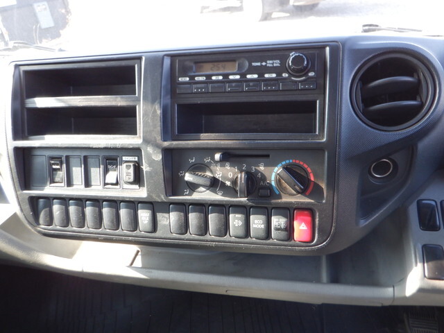 日野デュトロアルミウイング小型（2t・3t）[写真38]