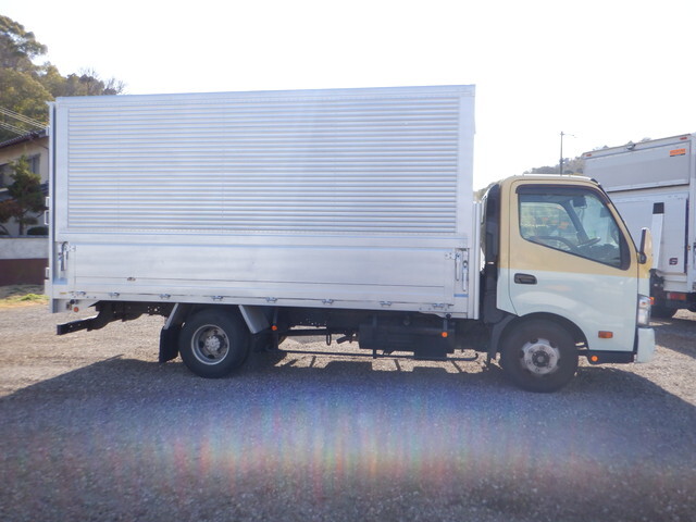 日野デュトロアルミウイング小型（2t・3t）[写真08]