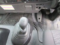 いすゞフォワードアルミウイング中型（4t）[写真13]