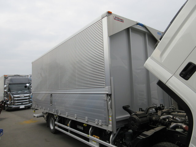 いすゞフォワードアルミウイング中型（4t）[写真24]