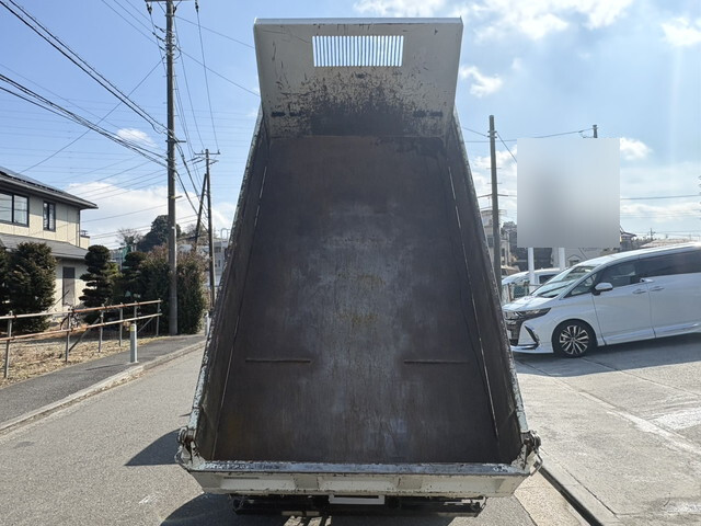 日野デュトロローダーダンプ小型（2t・3t）[写真10]