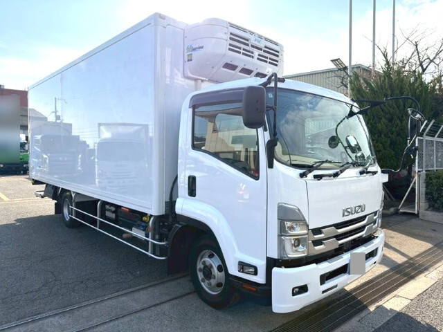 いすゞフォワード冷凍車（冷蔵車）中型（4t）[写真01]