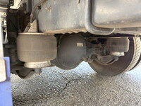 いすゞフォワード冷凍車（冷蔵車）中型（4t）[写真13]