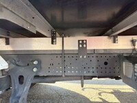 いすゞフォワード冷凍車（冷蔵車）中型（4t）[写真15]