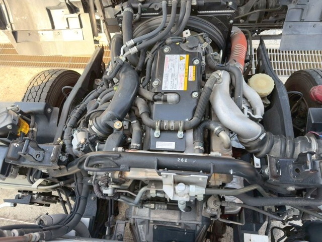 いすゞフォワード冷凍車（冷蔵車）中型（4t）[写真19]