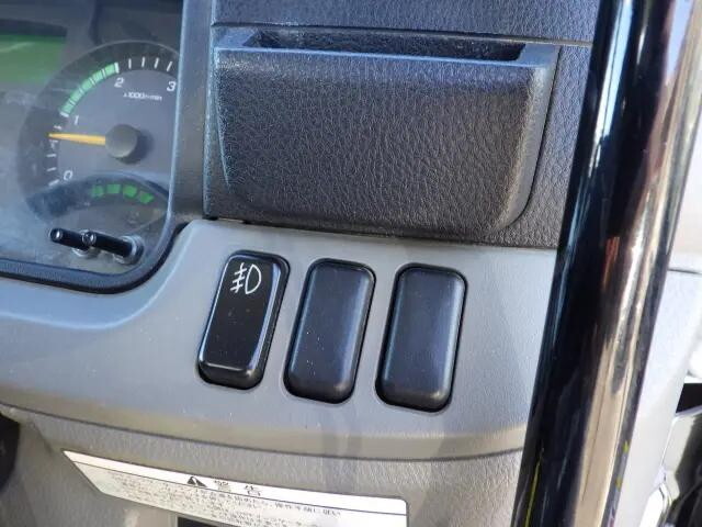 三菱ふそうキャンターダンプ小型（2t・3t）[写真14]