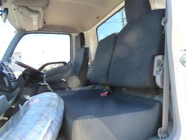 日野デュトロタンク車（タンクローリー）小型（2t・3t）[写真10]