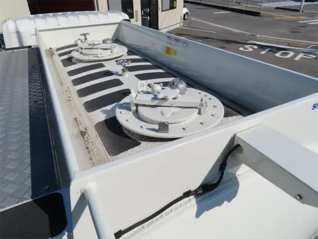 日野デュトロタンク車（タンクローリー）小型（2t・3t）[写真17]