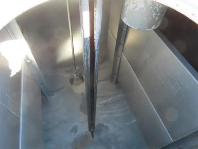 日野デュトロタンク車（タンクローリー）小型（2t・3t）[写真18]