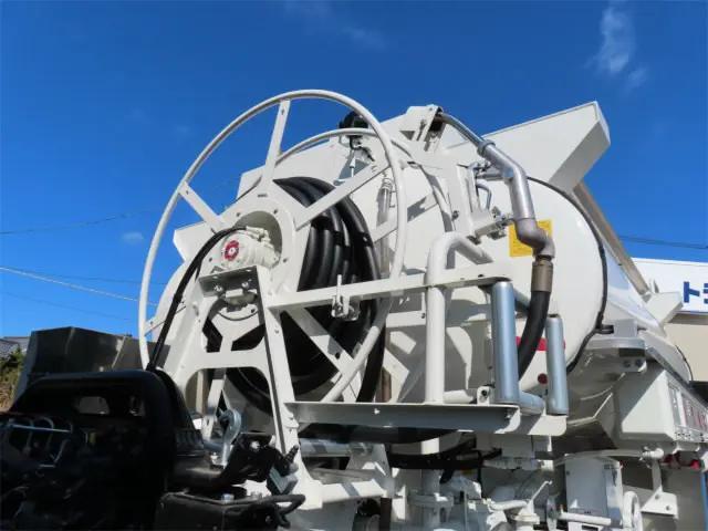 日野デュトロタンク車（タンクローリー）小型（2t・3t）[写真24]