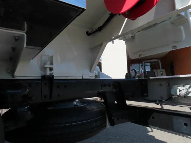 日野デュトロタンク車（タンクローリー）小型（2t・3t）[写真33]