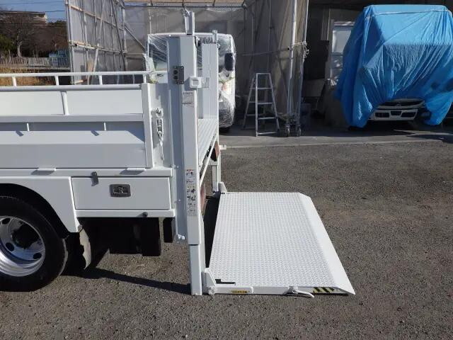 マツダタイタン平ボディ小型（2t・3t）[写真25]