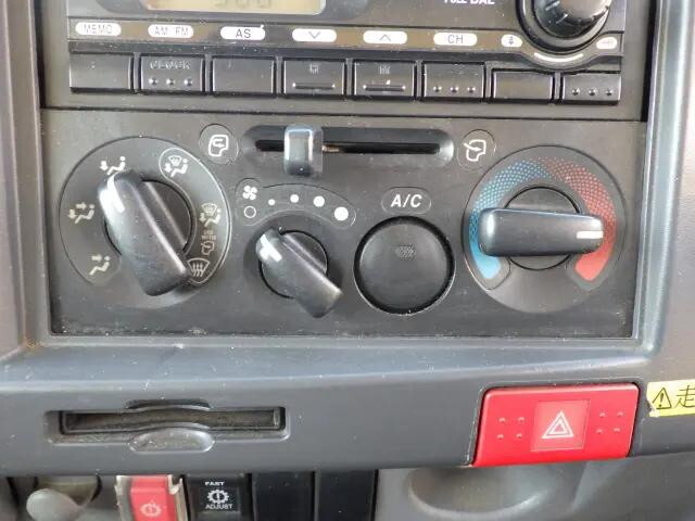 マツダタイタン平ボディ小型（2t・3t）[写真09]